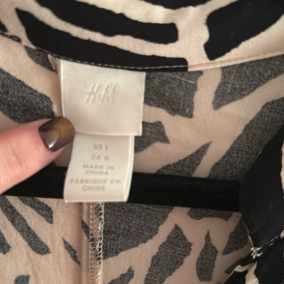 H&M Animal Print Maxi Dress Size L - Picture 2 of 13